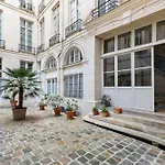 Beautiful Spacious Apartment 3Br 8P Near Street Montorgueil
